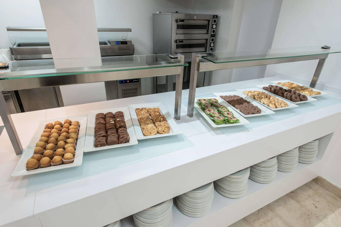 THB-Tropical-Island-Restaurant-30