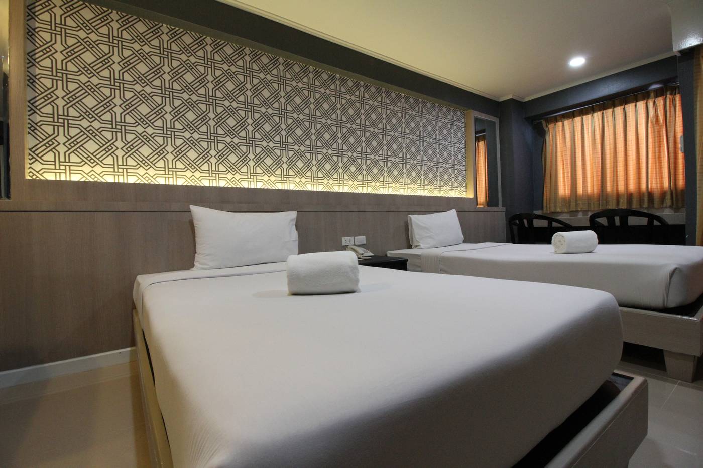 Convenient-Park-Bangkok-Sukhumvit-Room-28