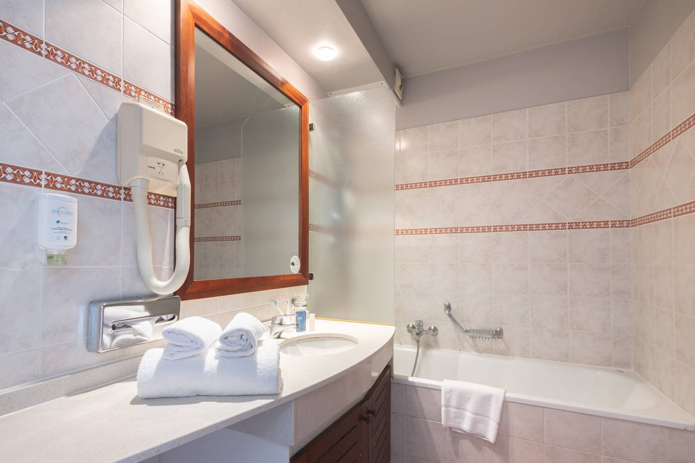 Appart-City-Confort-Cannes-Le-Cannet-Room-28