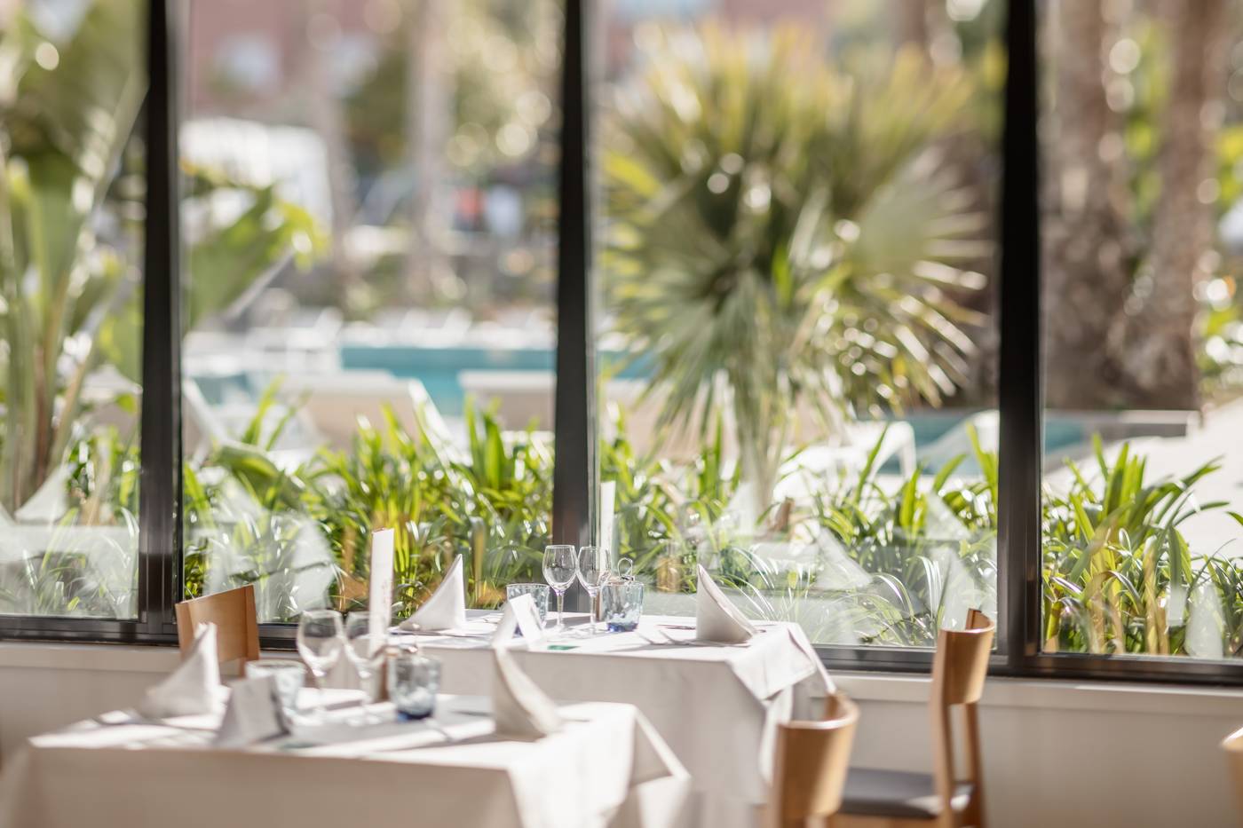 Aqua-Hotel-Silhouette---Spa---Adults-Only-Restaurant-8