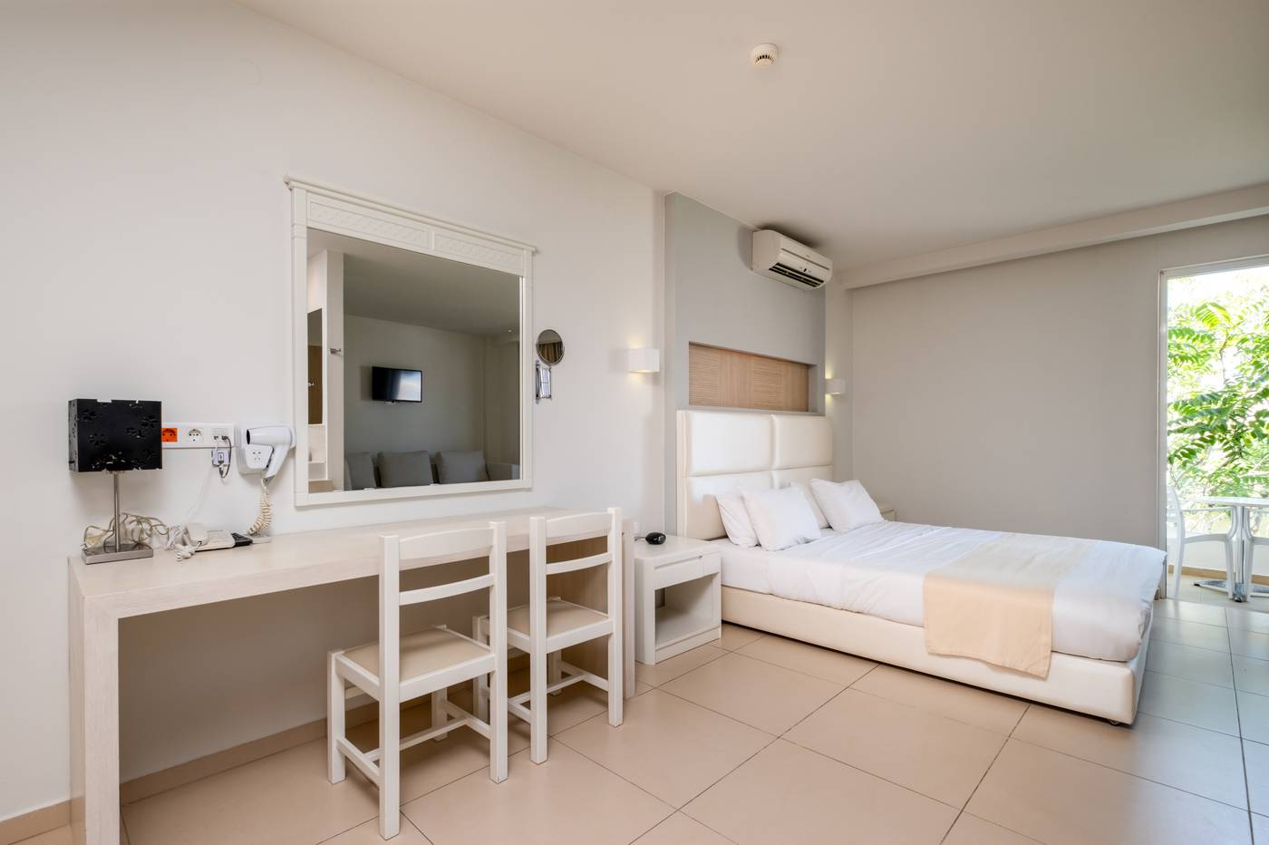 Dimitrios-Beach-Hotel-Room-25