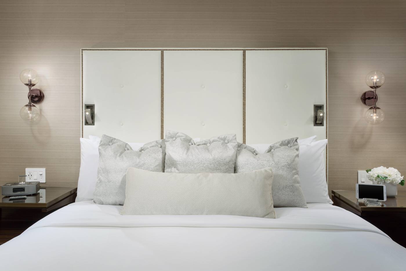 The-Manhattan-at-Times-Square-Hotel-Room-48