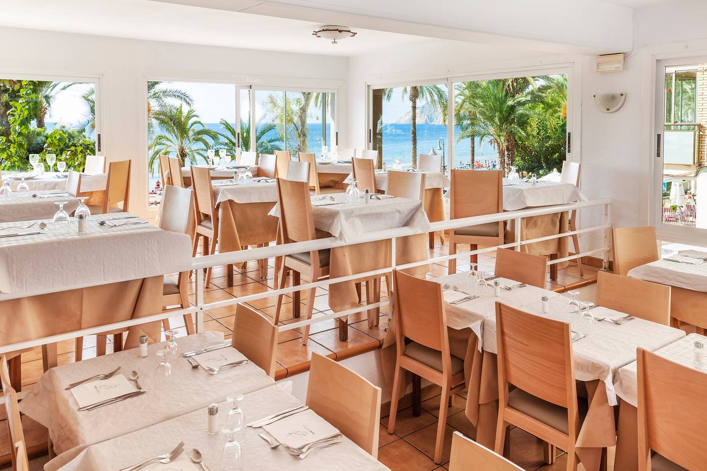 Port-Mar-Blau--Restaurant-11