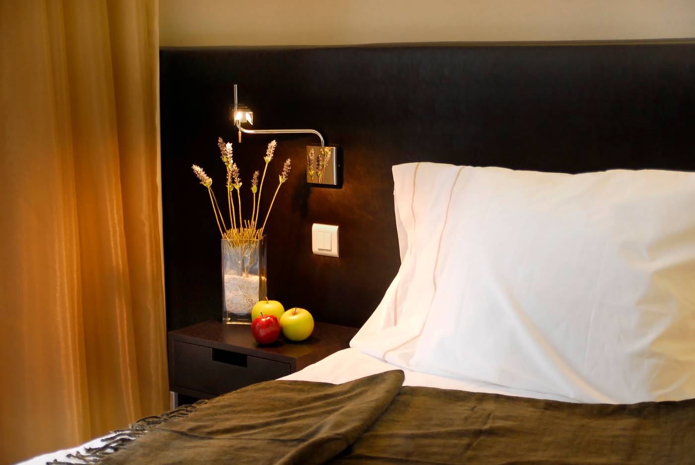 Hotel-Jeronimos-8-Room-6