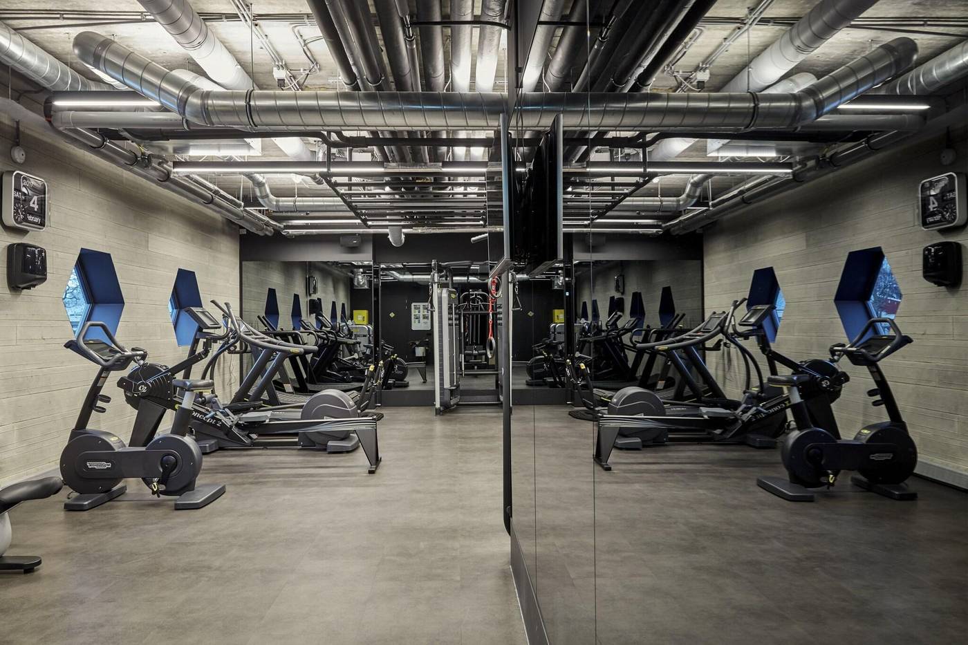 Sir-Adam-Hotel--part-of-Sircle-Collection-Sports-and-Entertainment-56