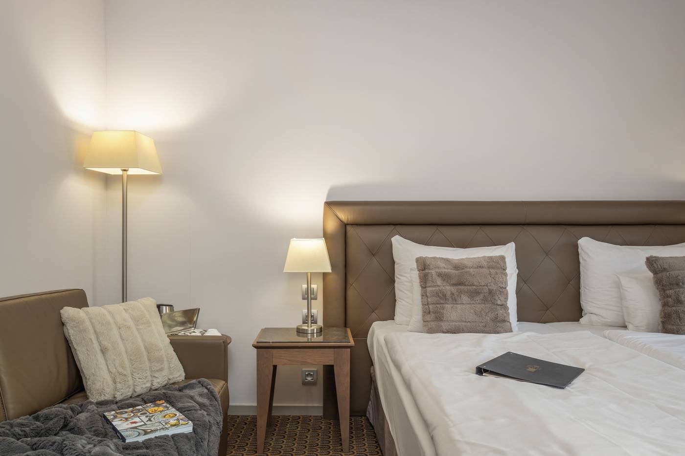 Royal-Prague-Room-48