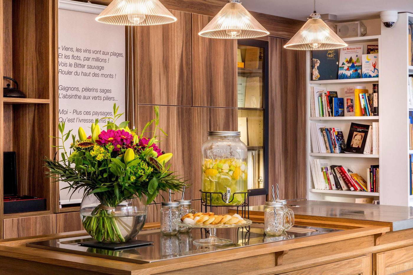 Hotel-Litteraire-Arthur-Rimbaud--BW-Signature-Coll-Lobby-1