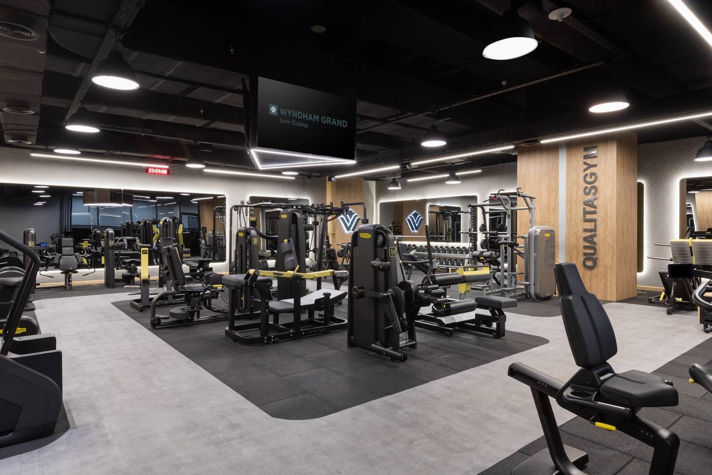 Wyndham-Grand-Izmir-Ozdilek-Sports-and-Entertainment-59