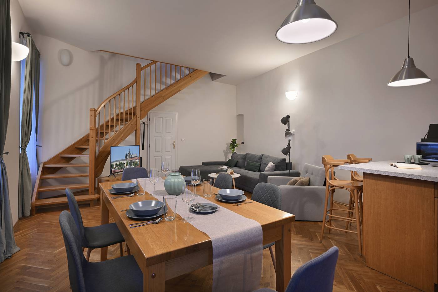 Boutique-Apartments-White-Swan-Room-14