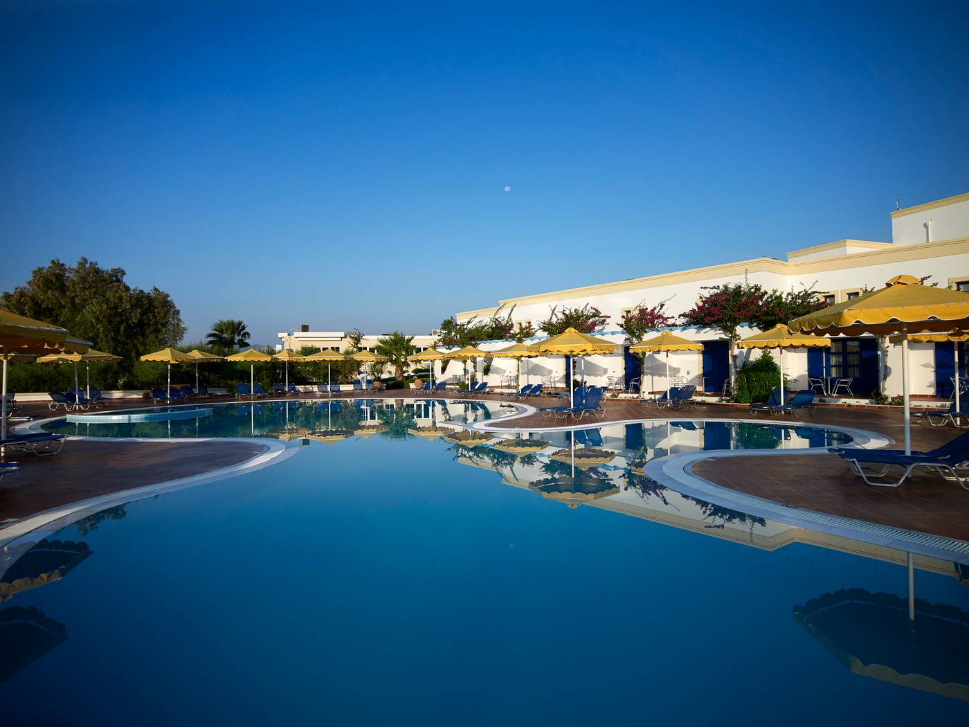 Mitsis-Norida-Beach-Pool-3