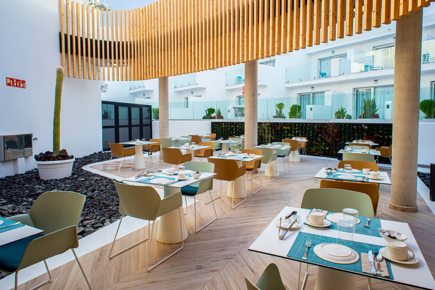 Althay-Restaurant-59