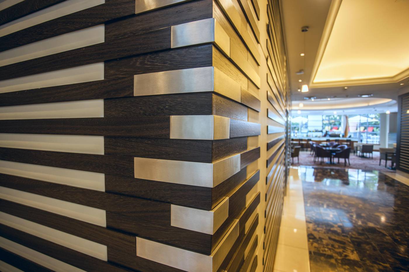 Southern-Sun-Cape-Town-Waterfront-Lobby-20