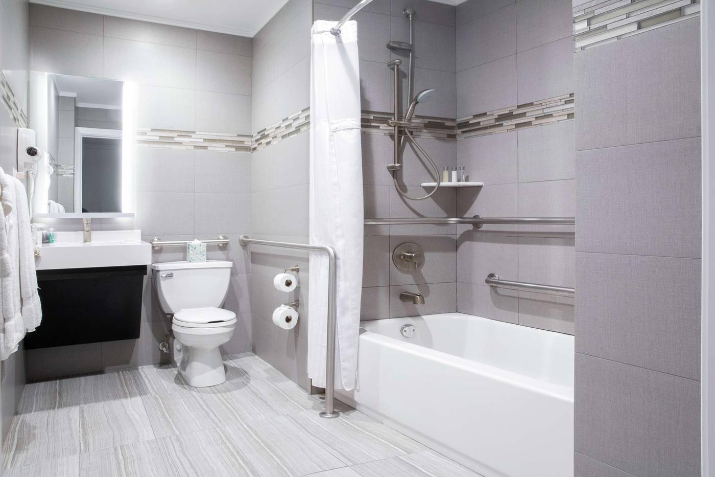 Martinique-New-York-on-Broadway--Curio-By-Hilton-Room-44