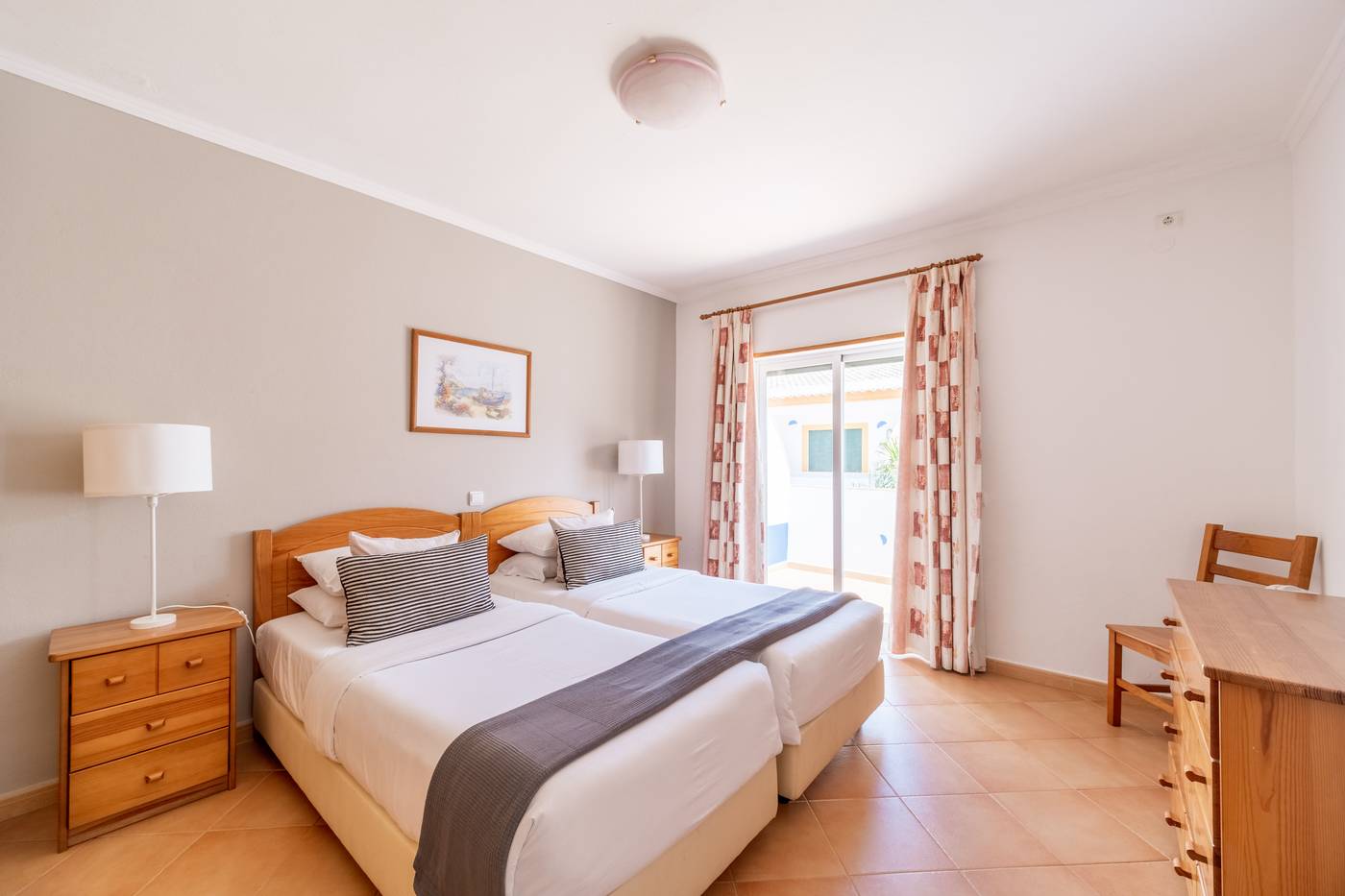 Oasis-Beach-Room-9