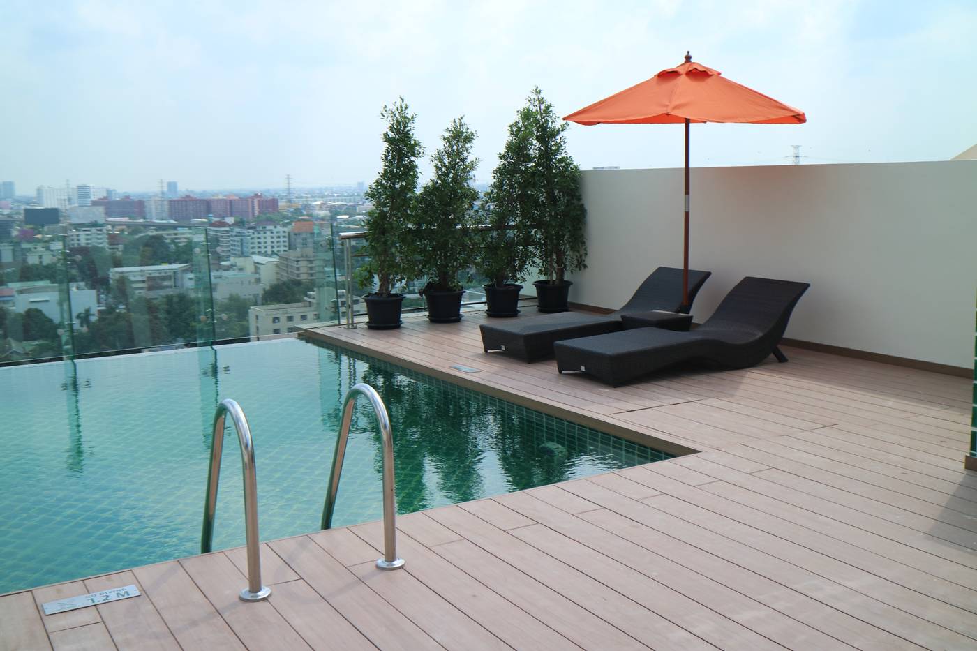 Al-Meroz-Hotel-Bangkok--SHA--Sports-and-Entertainment-34