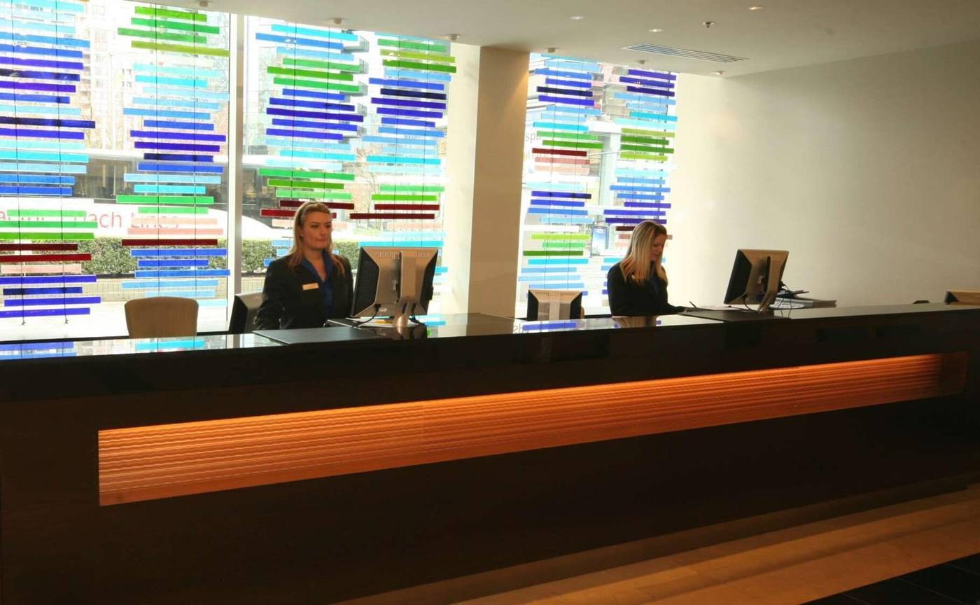 Century-Plaza-Hotel---Spa-Vancouver-Lobby-23