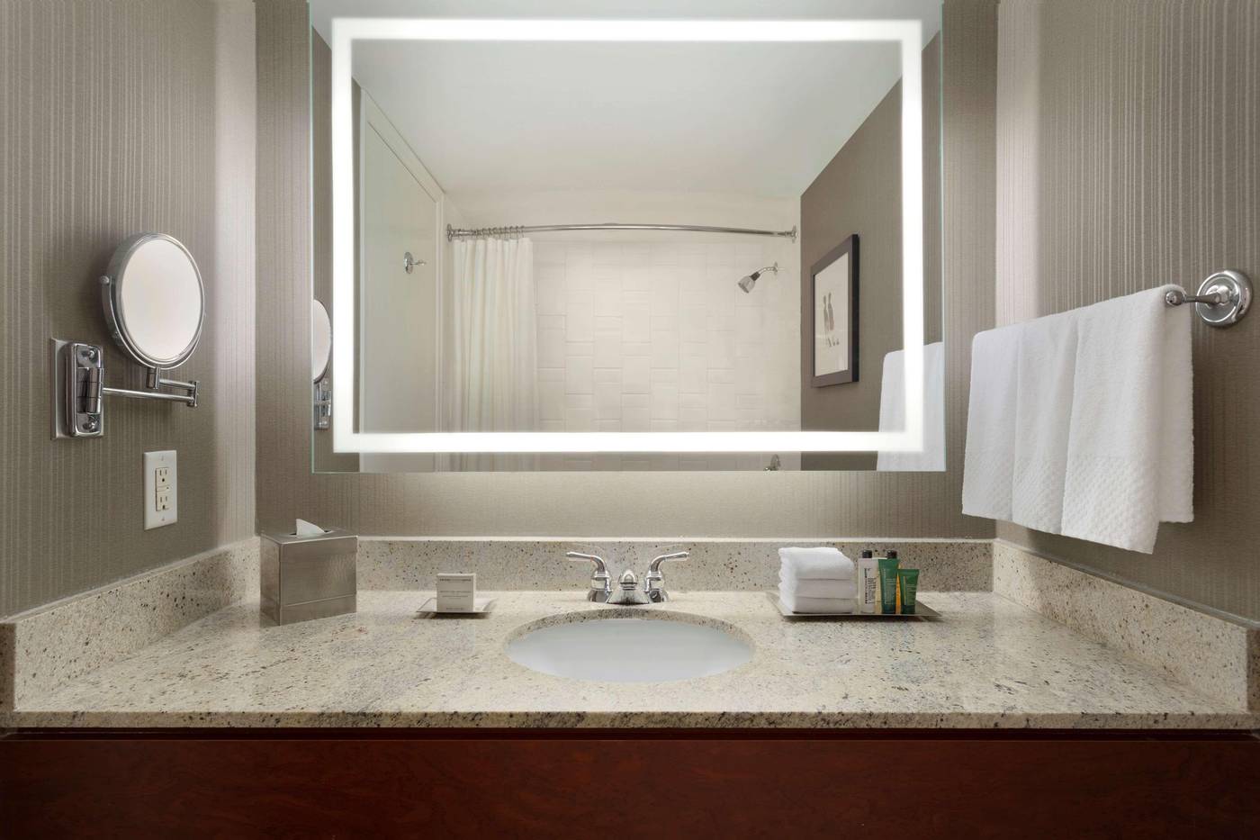 Hilton-Vancouver-Airport-Room-38