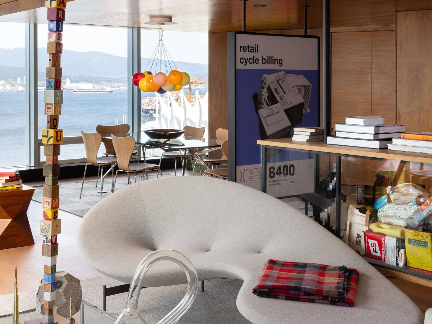 Fairmont-Pacific-Rim-Room-94