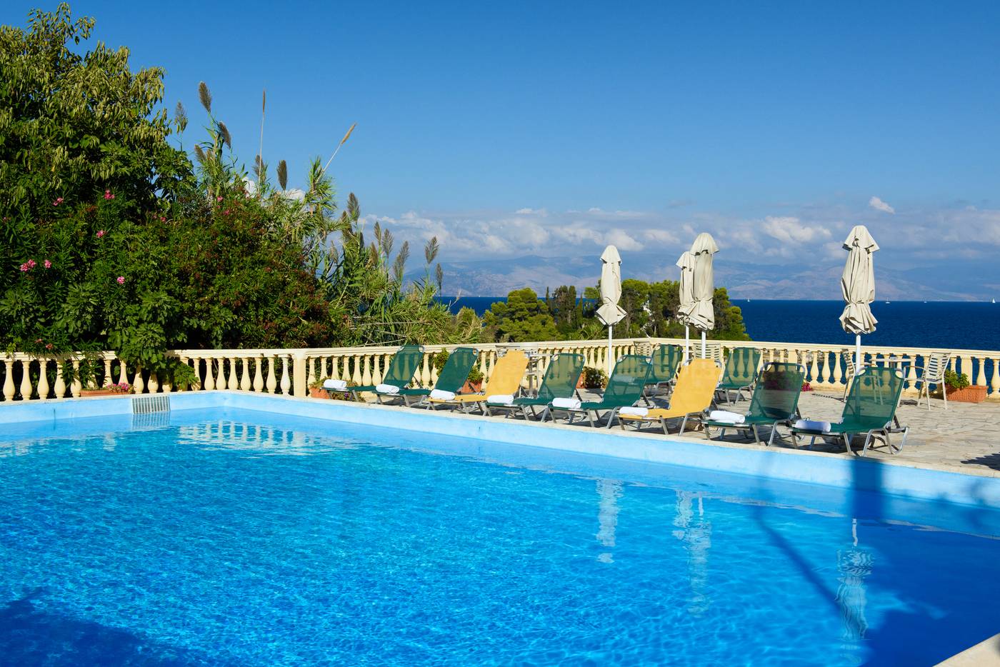Pontikonissi-Pool-2