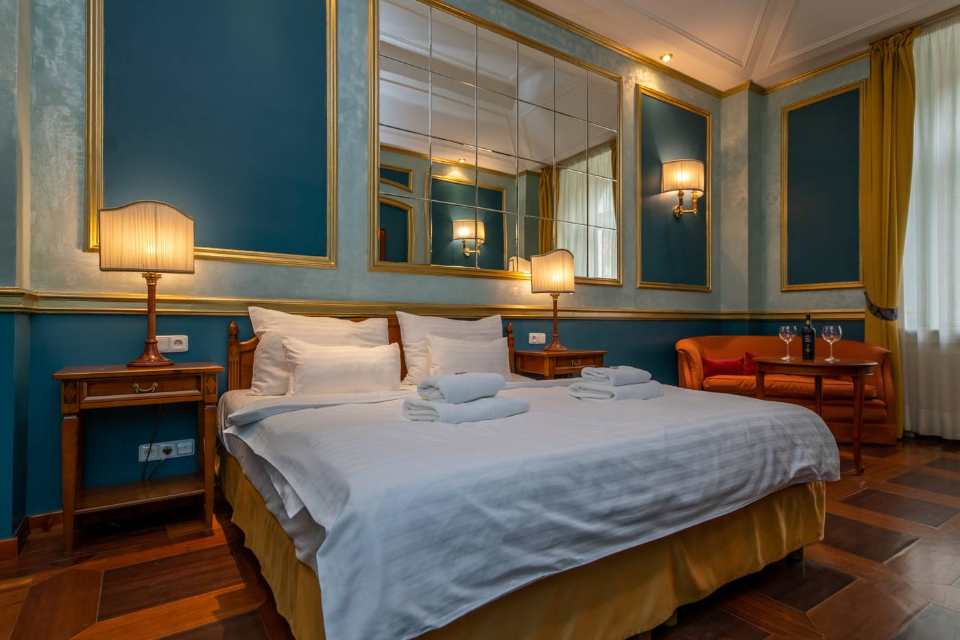 Hotel-Kinsky-Fountain-Room-9