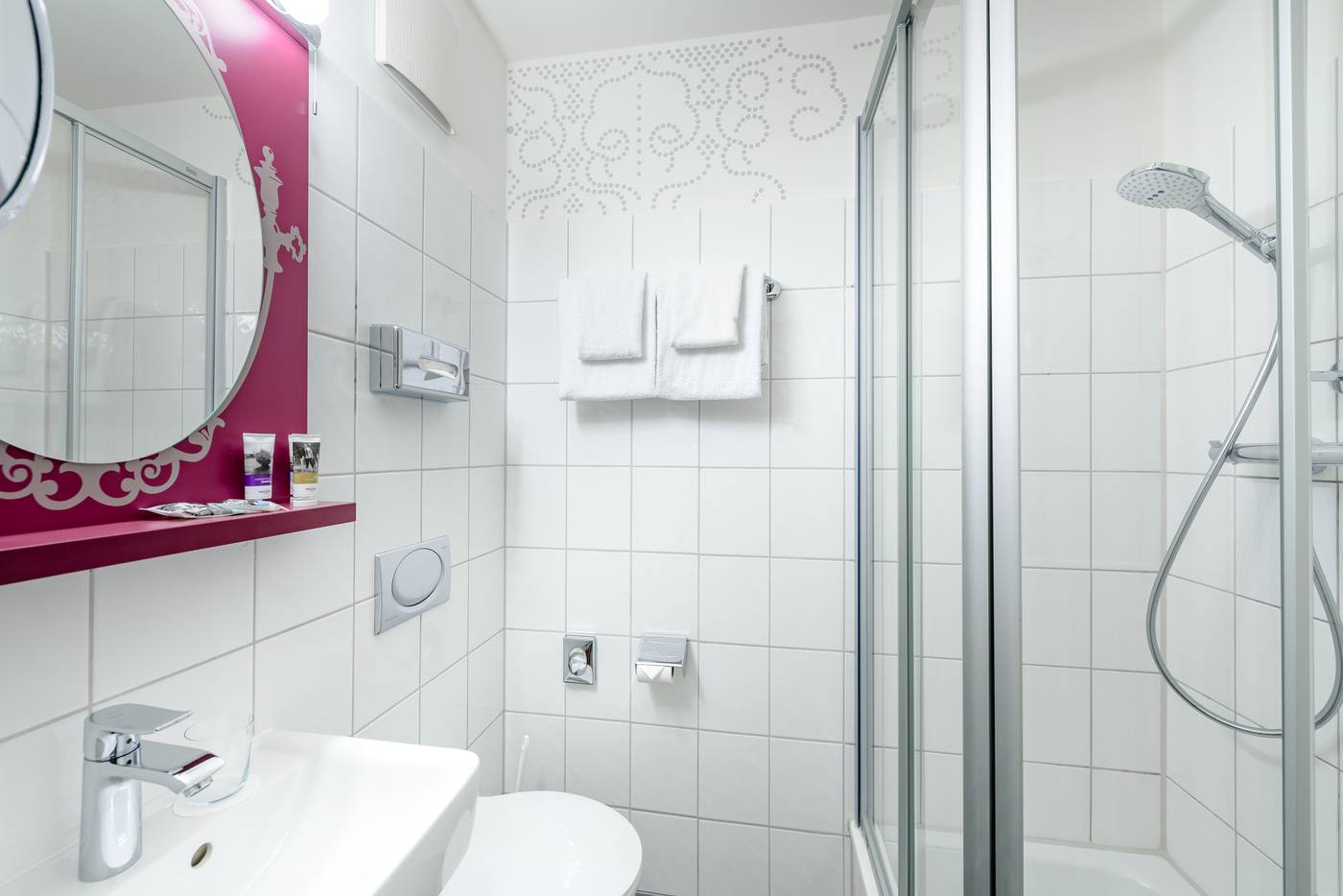 Mercure-Hotel-Muenchen-am-Olympiapark-Room-37