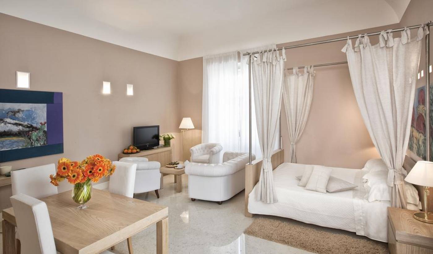 Palazzo-Brunaccini-Room-18