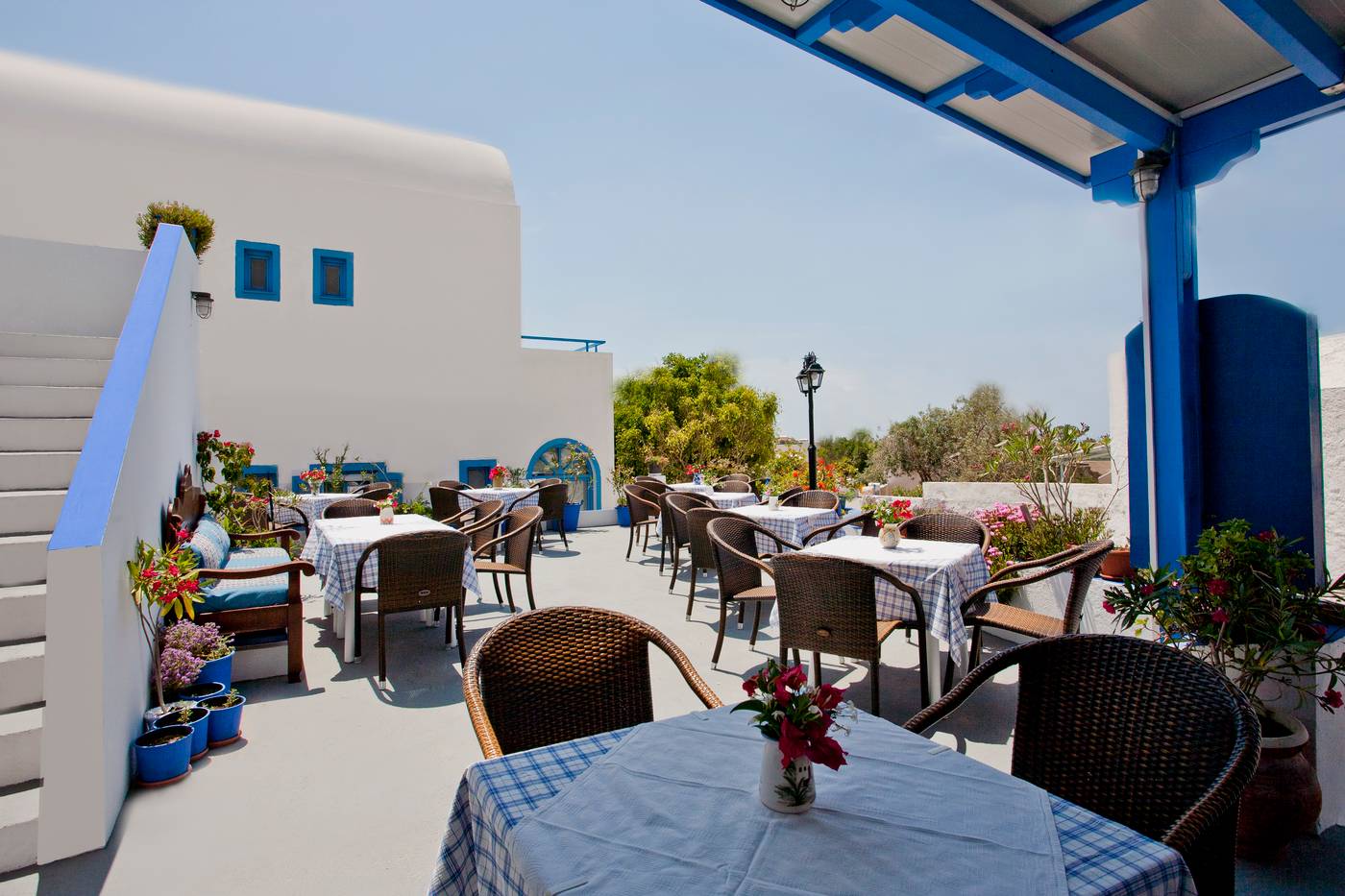 Ancient-Thira-Restaurant-3