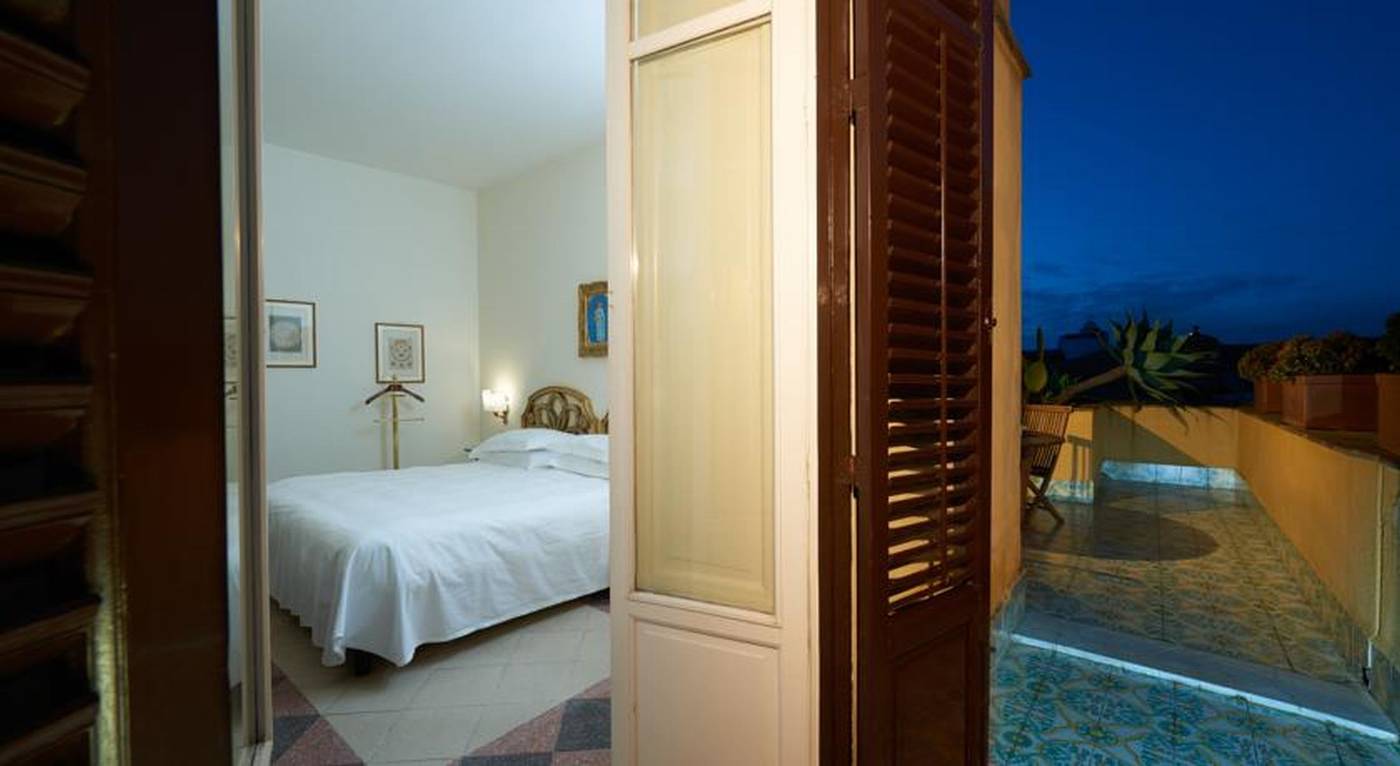 Eurostars-Centrale-Palace-Room-34