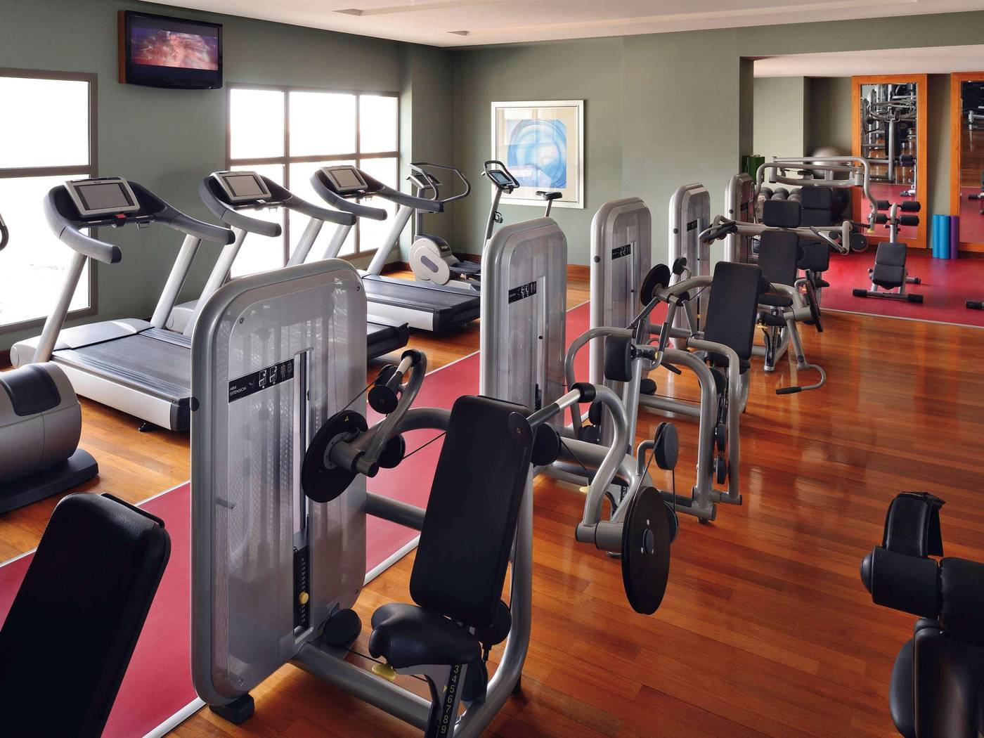 Movenpick-Jumeirah-Beach-Sports-and-Entertainment-85