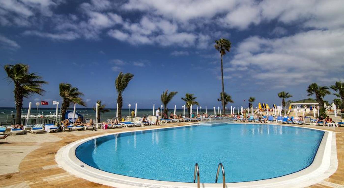 Aria-Resort---Spa-Hotel-Pool-7