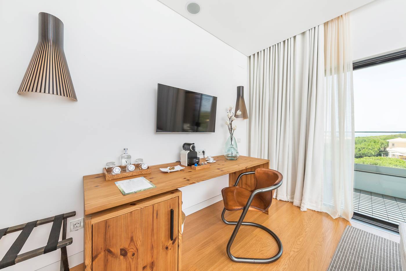 Praia-Verde-Boutique-Hotel---Design-Hotels-Room-36