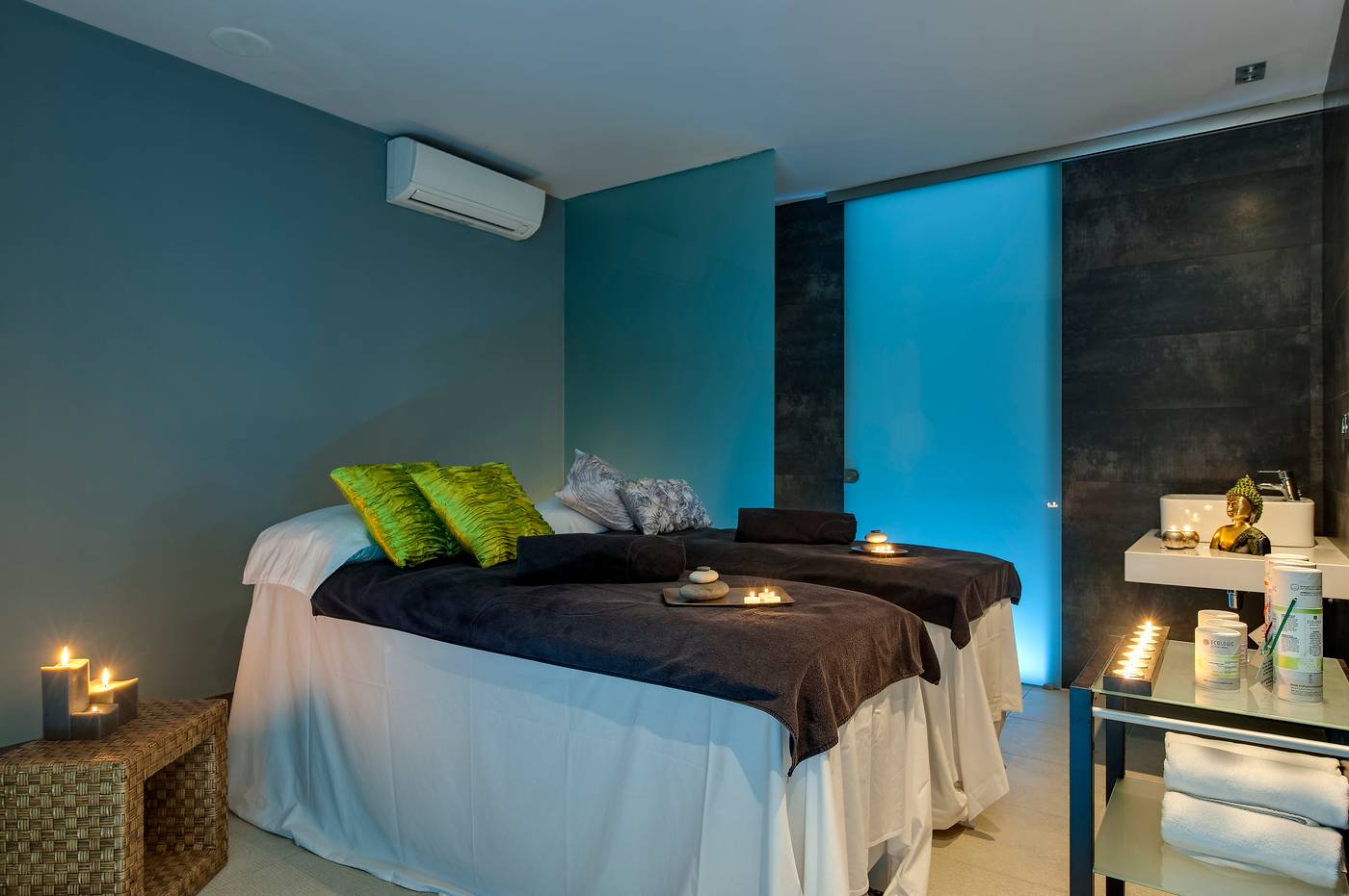 Barcel-----Hamilton-Menorca-Sports-and-Entertainment-54