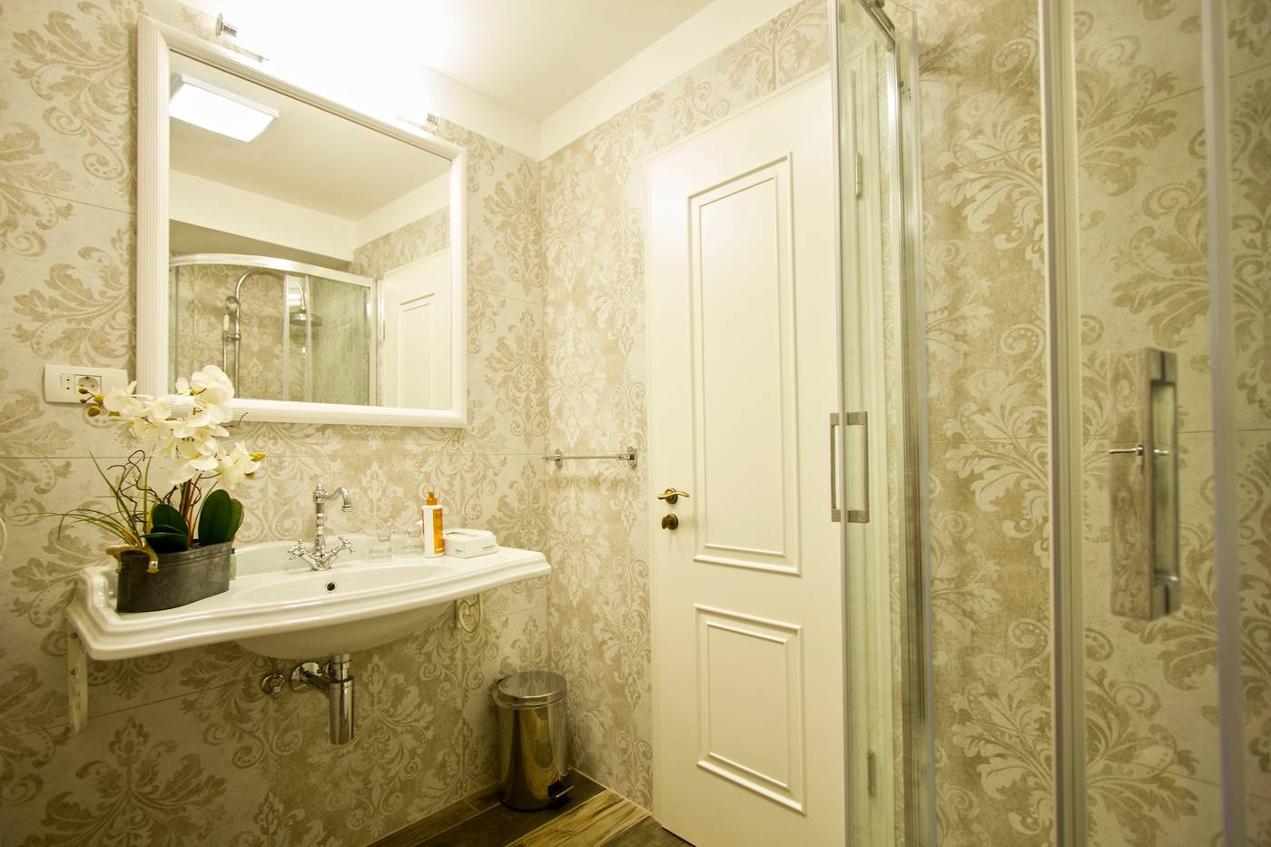 Plaza-Marchi-Old-Town---Quaint---Elegant-Hotels-Room-70