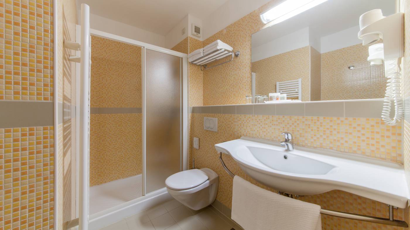 Hotel-Aurora-Room-25