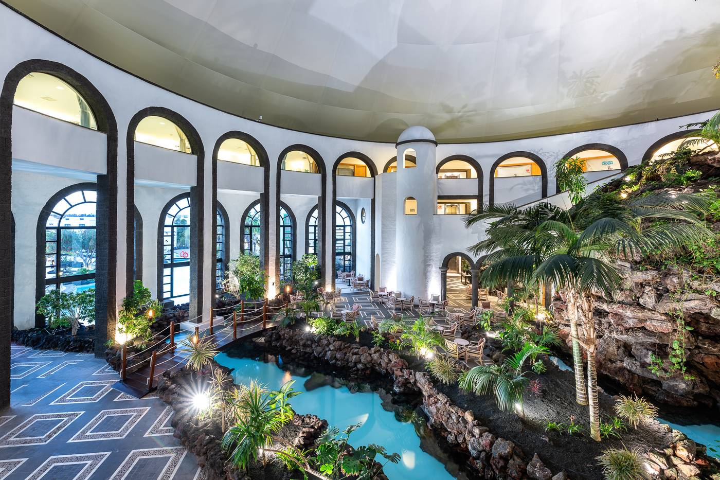 Hotel-LIVVO-Volc--n-Lanzarote-General-view-60