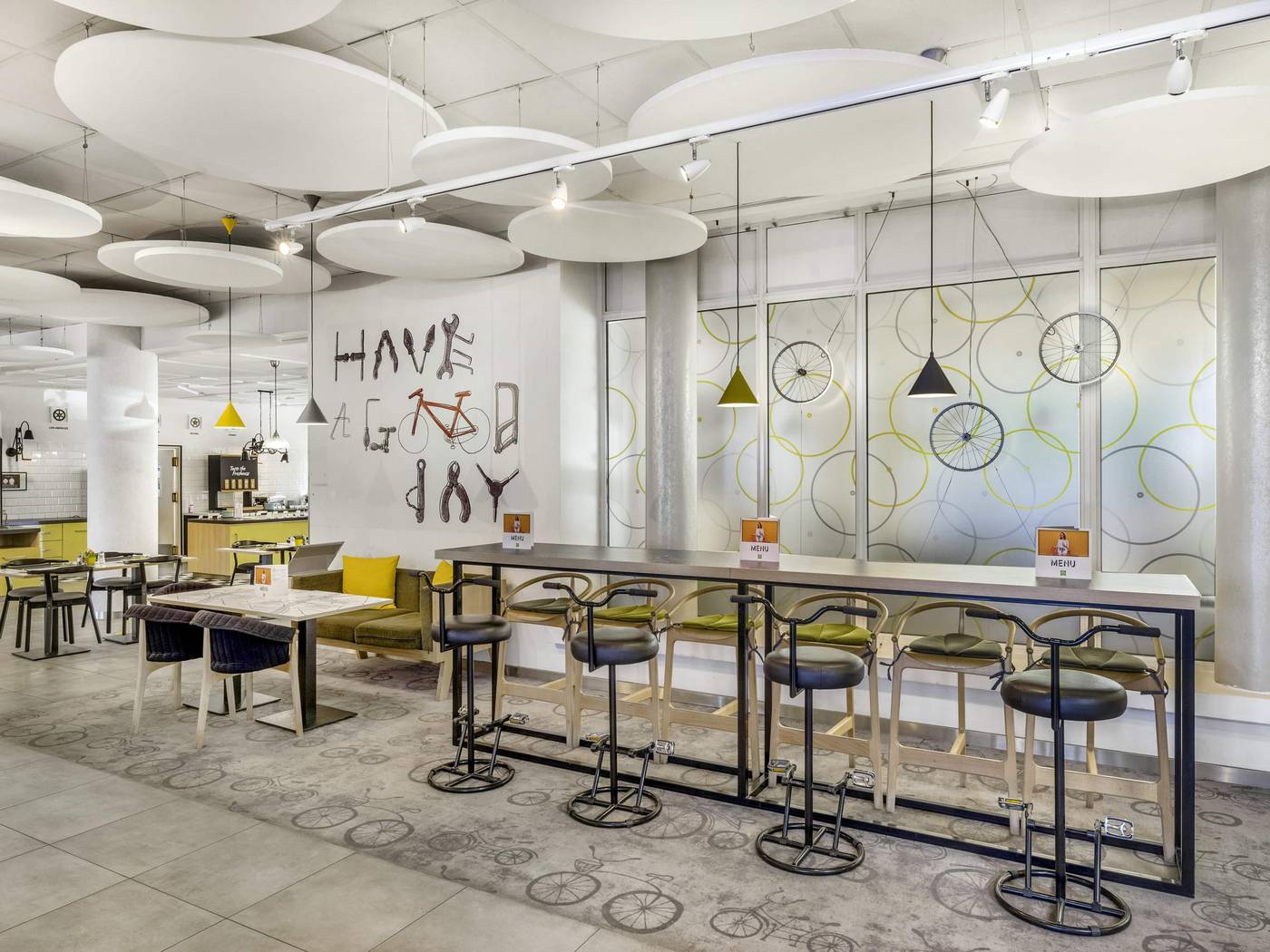 ibis-Styles-Budapest-City-Bar-5