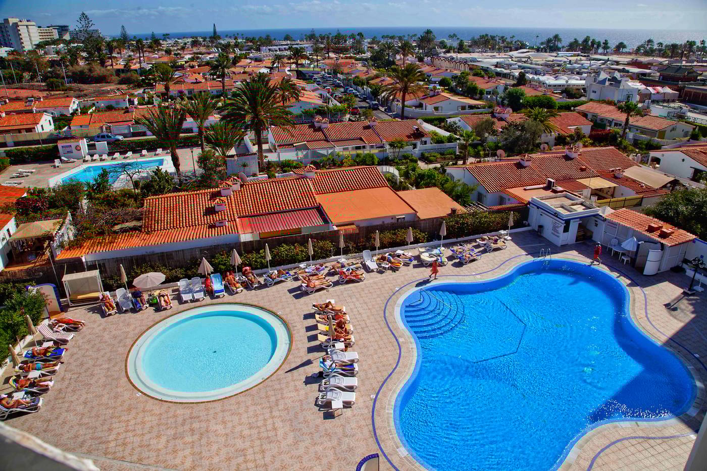 Tamaran-Apartamentos-Pool-7