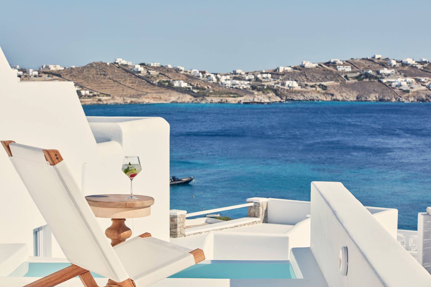 Katikies-Mykonos---The-Leading-Hotels-Of-The-World-Terrace-47