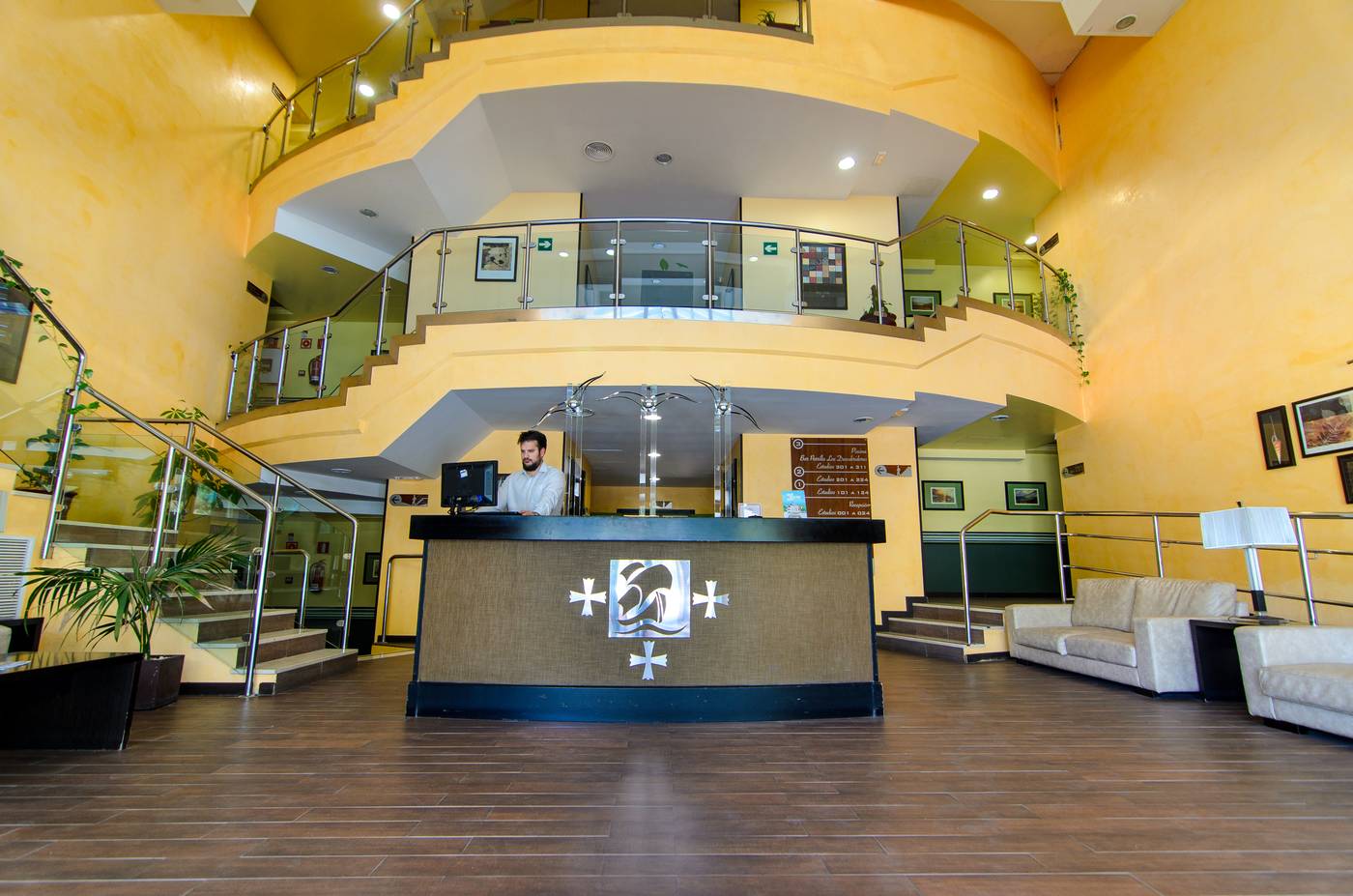 Martin-Alonso-Pinzon-Lobby-30