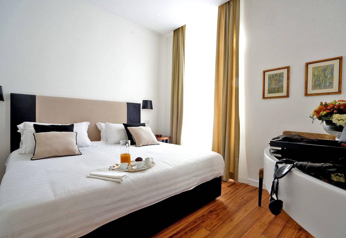 900-Piazza-Del-Popolo-Room-15