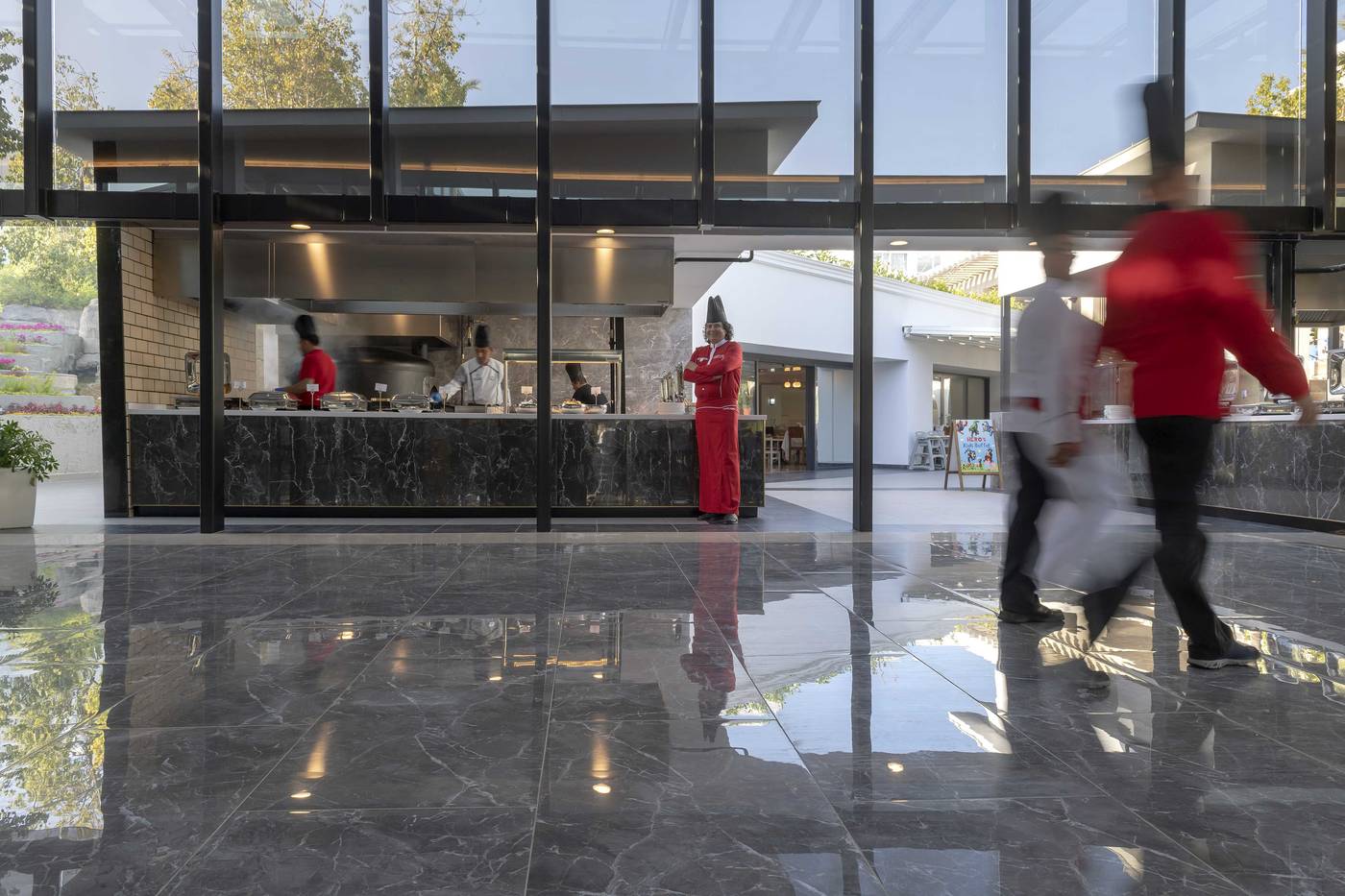 Seven-Seas-Hotel-Blue-Restaurant-77