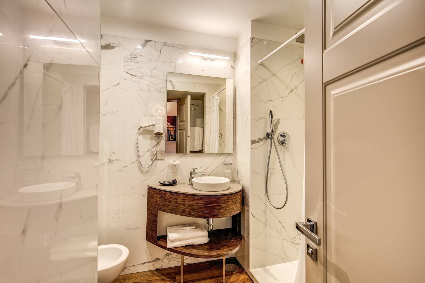 Al-Manthia-Hotel-Room-39