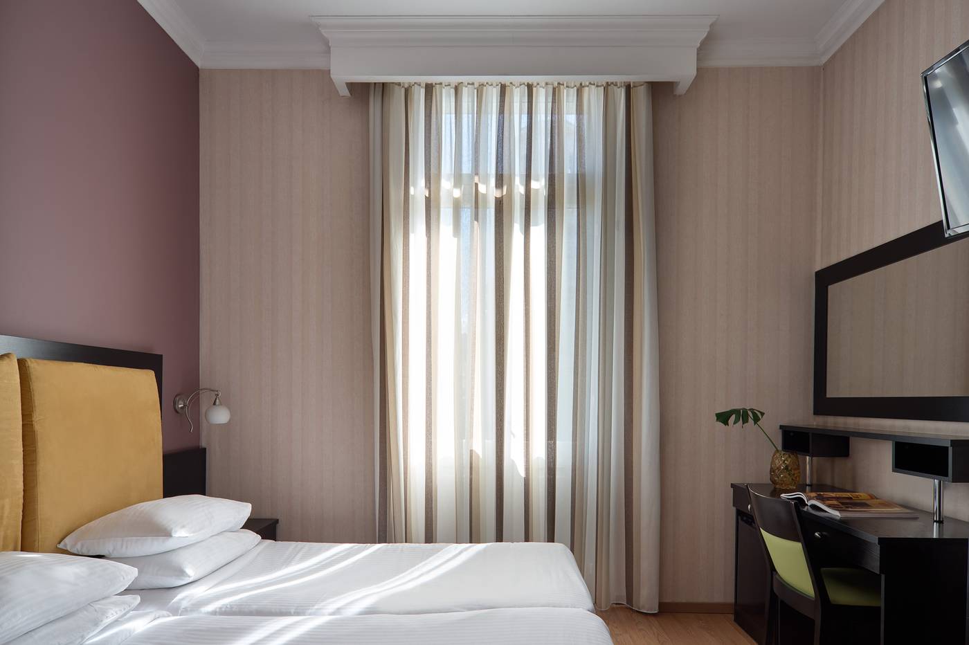 Delphi-Art-Hotel-Room-18