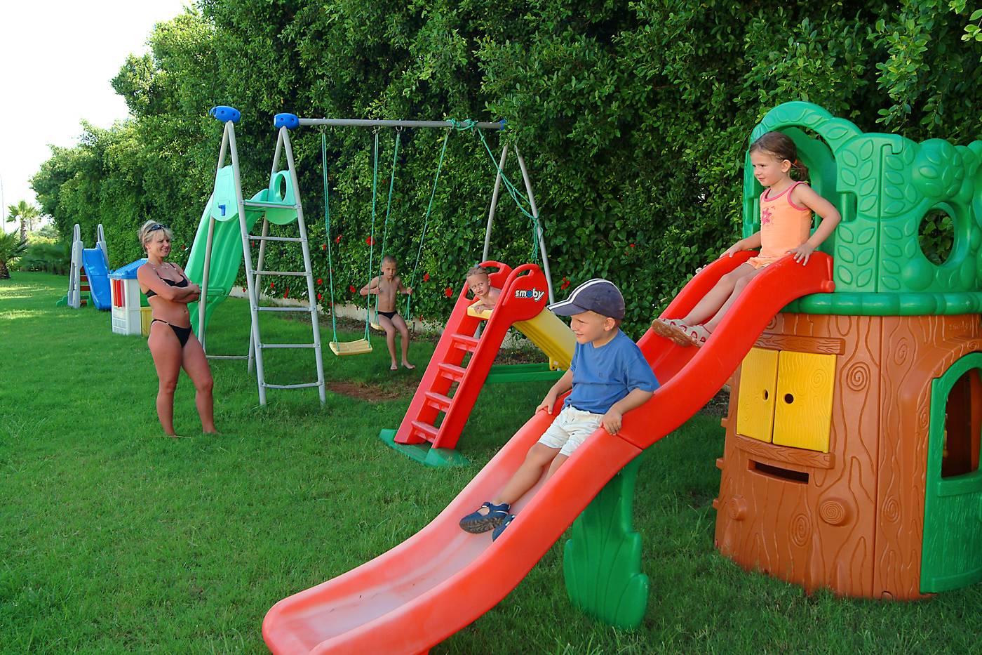 Nissiana-Hotel-and-Bungalows-Sports-and-Entertainment-37