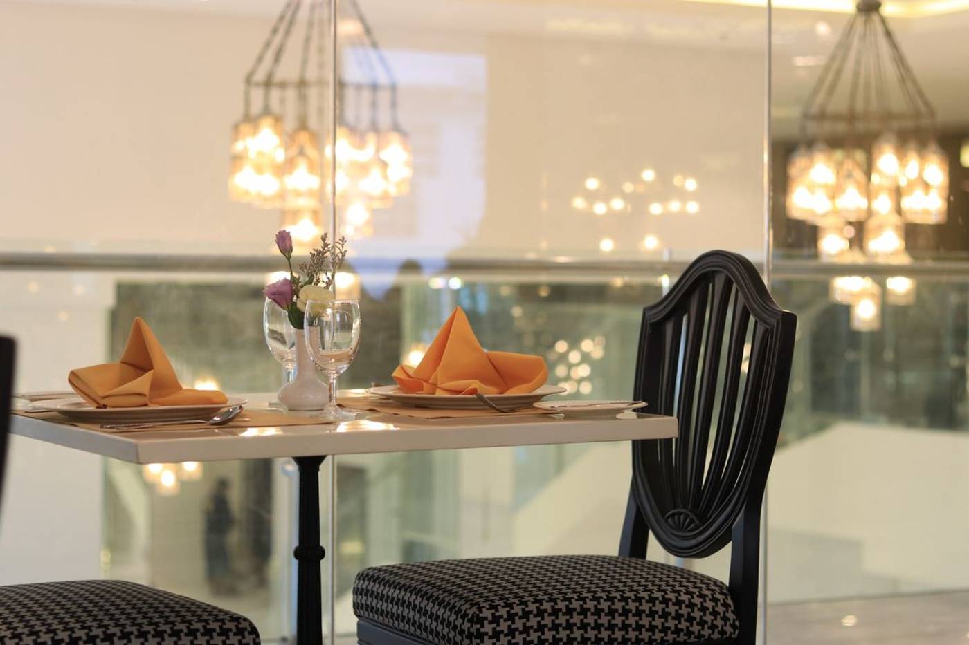 Bangkok-Midtown-Hotel-Restaurant-6