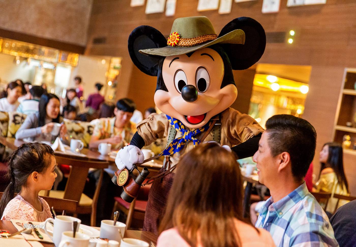 Disney-Explorers-Lodge-Restaurant-17