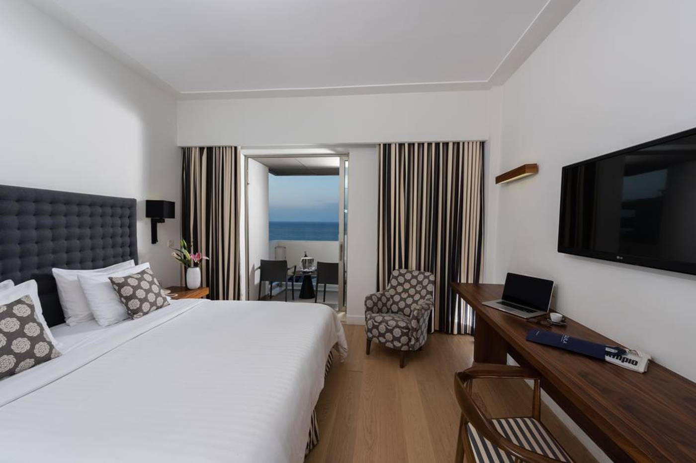 Aquila-Atlantis-Hotel-Room-7