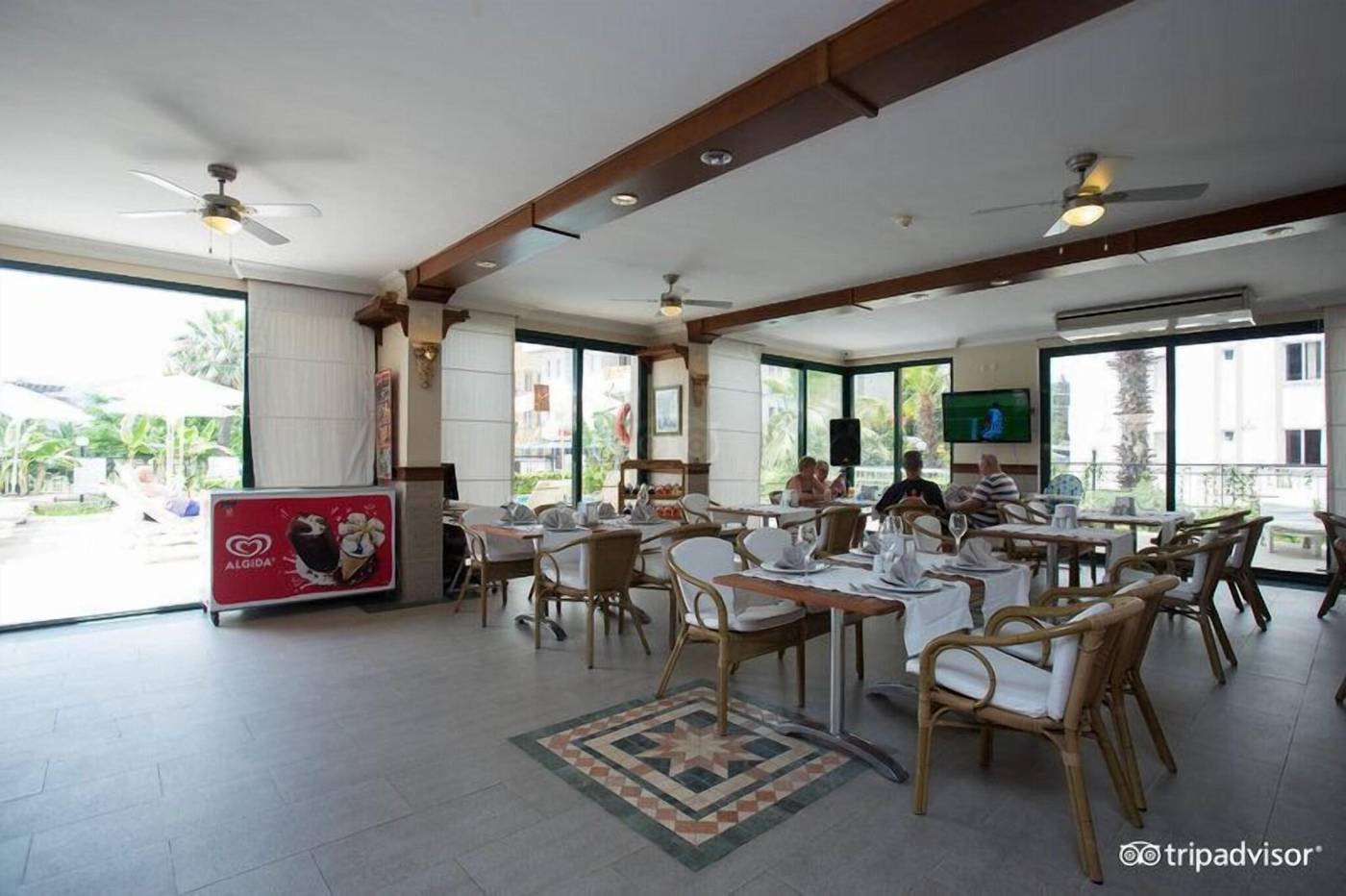 Aegean-Princess-Lobby-52