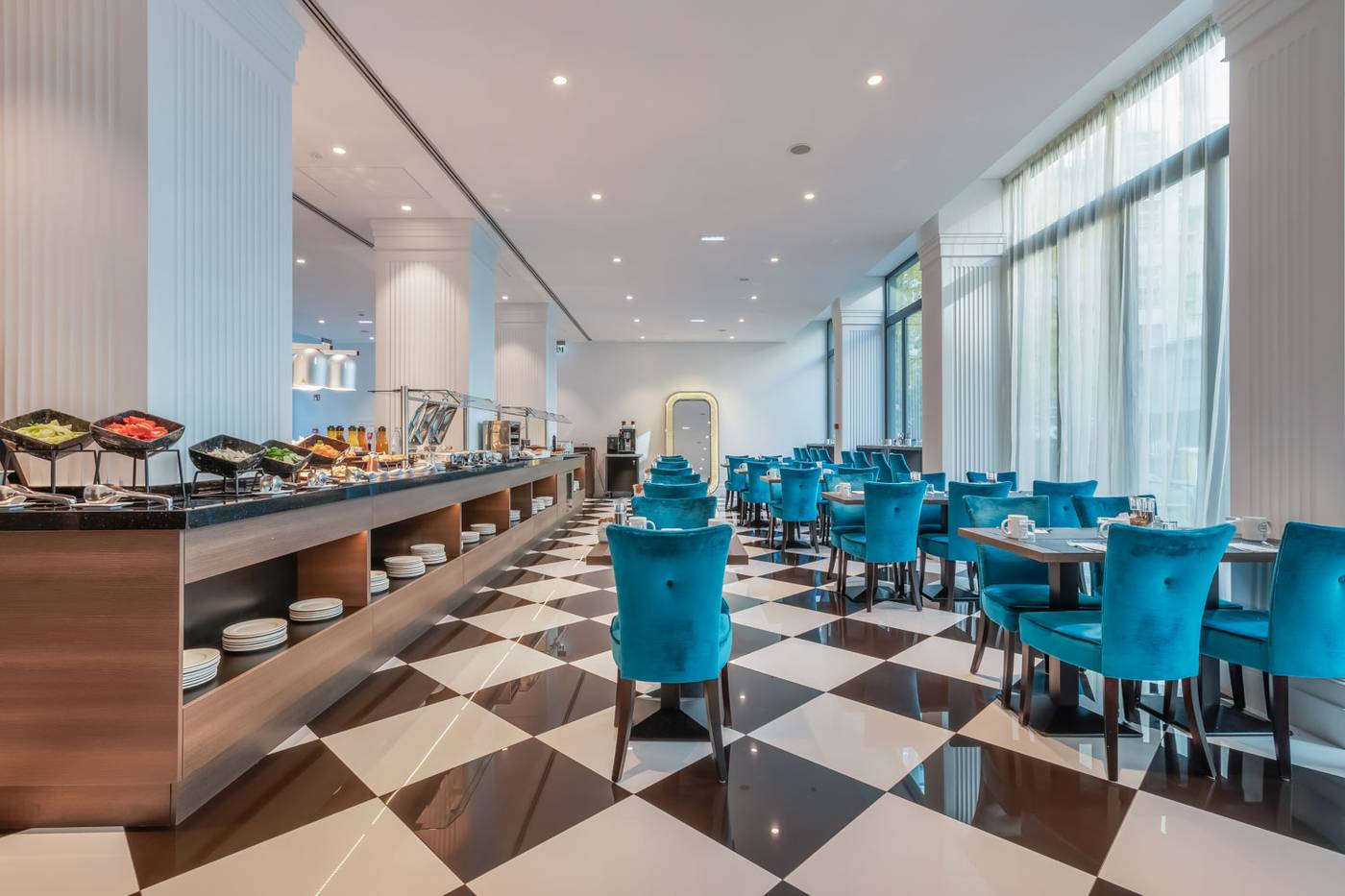 Eurostars-Danube-Budapest-Restaurant-40