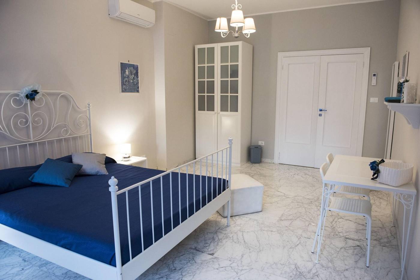 Authentic-Sweet-Home-Room-1